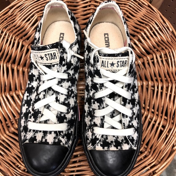 Converse Shoes - Converse black and white houndstooth all stars